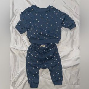 Easy Peasy Baby Sweatsuit 2 Piece Set Sweatshirt and Sweatpants